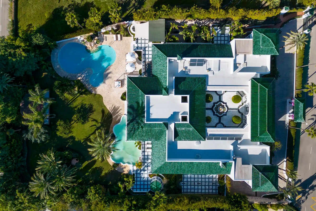 10-bed Villa Alhambra