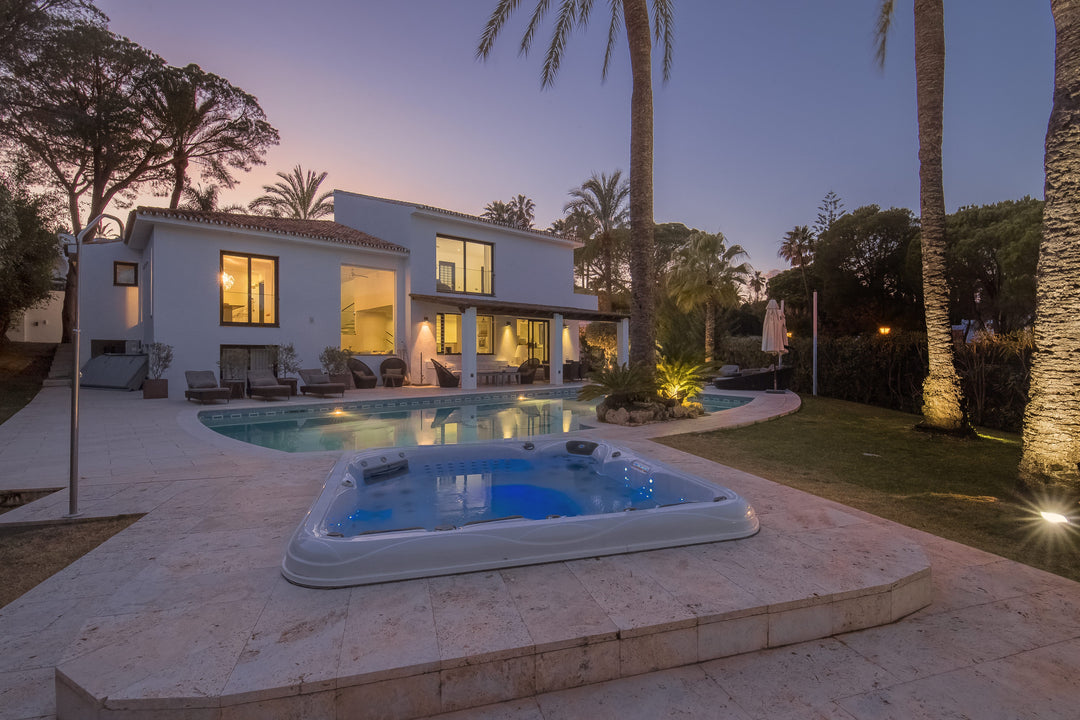 Villa Pena Blanca, 5-bed villa in Nueva Andalucia, Marbella – photo 1