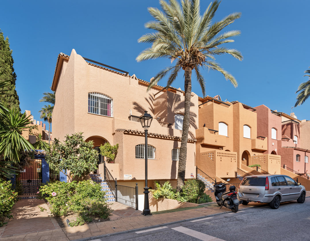 Casa Palmerial, 3-bed townhouse in Nueva Andalucia, Marbella – photo 1