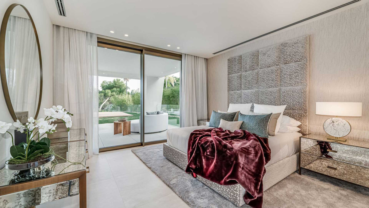 5-Bed Villa Los Angeles