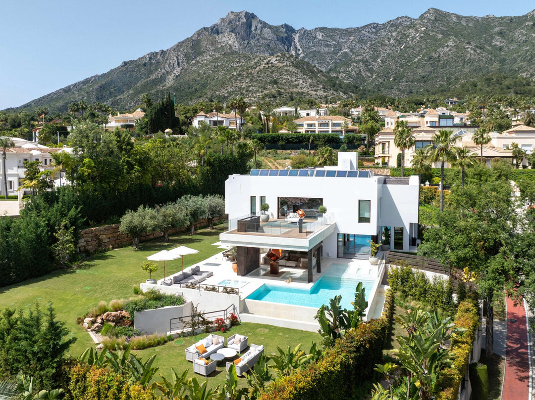 Villa Etro, 8-bed villa in Sierra Blanca, Marbella – photo 1