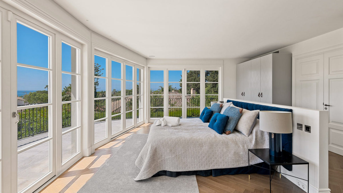 4-Bed Villa La Perla