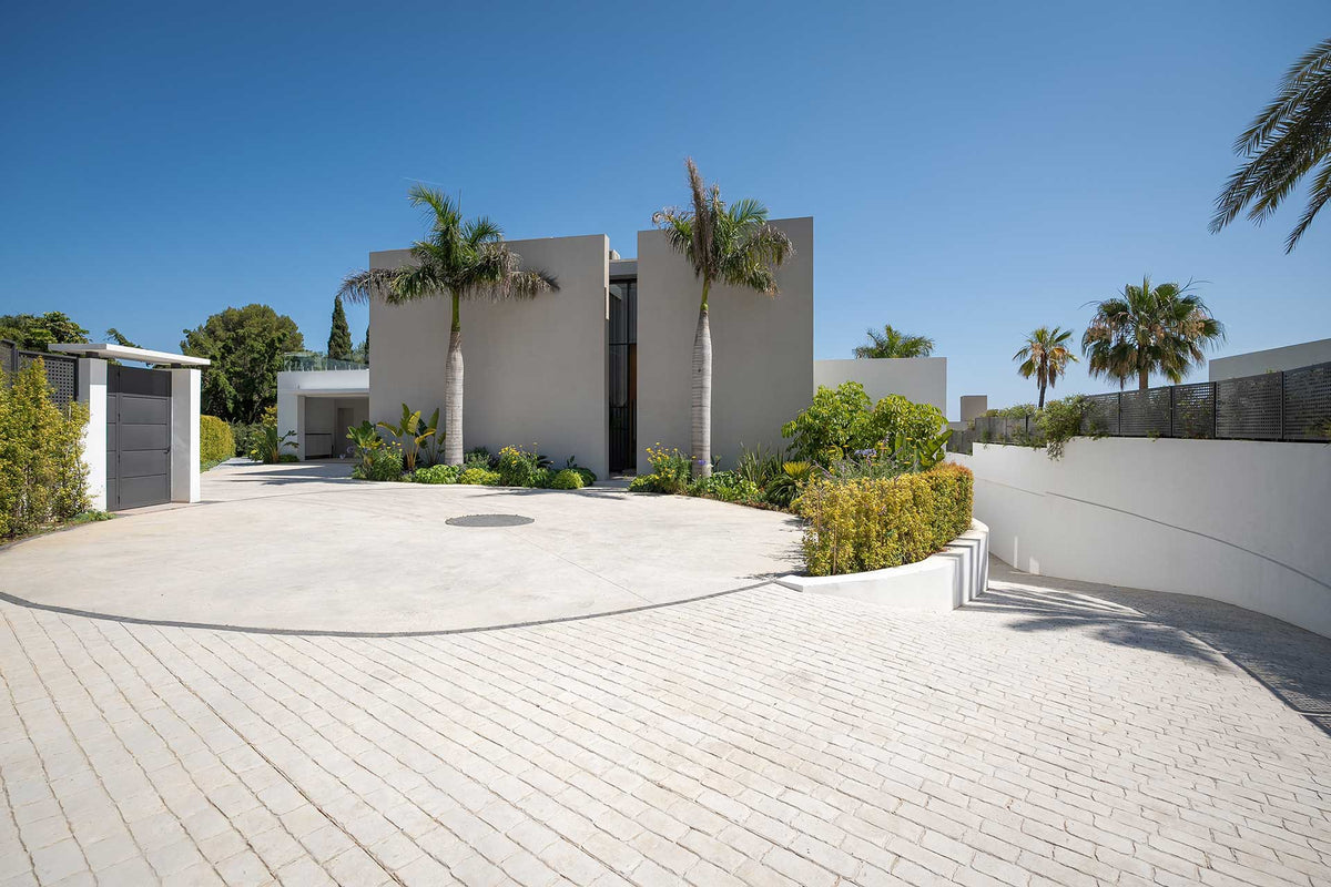 8-Bed Villa Mirage