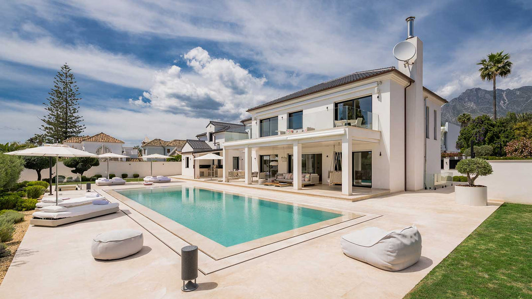 Beachside Villa Golden Mile, 5-bed villa on the Golden Mile, Marbella – photo 1