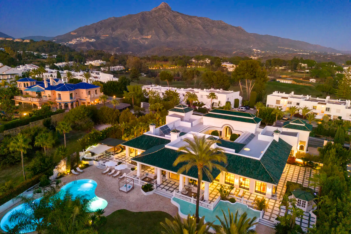 10-bed Villa Alhambra