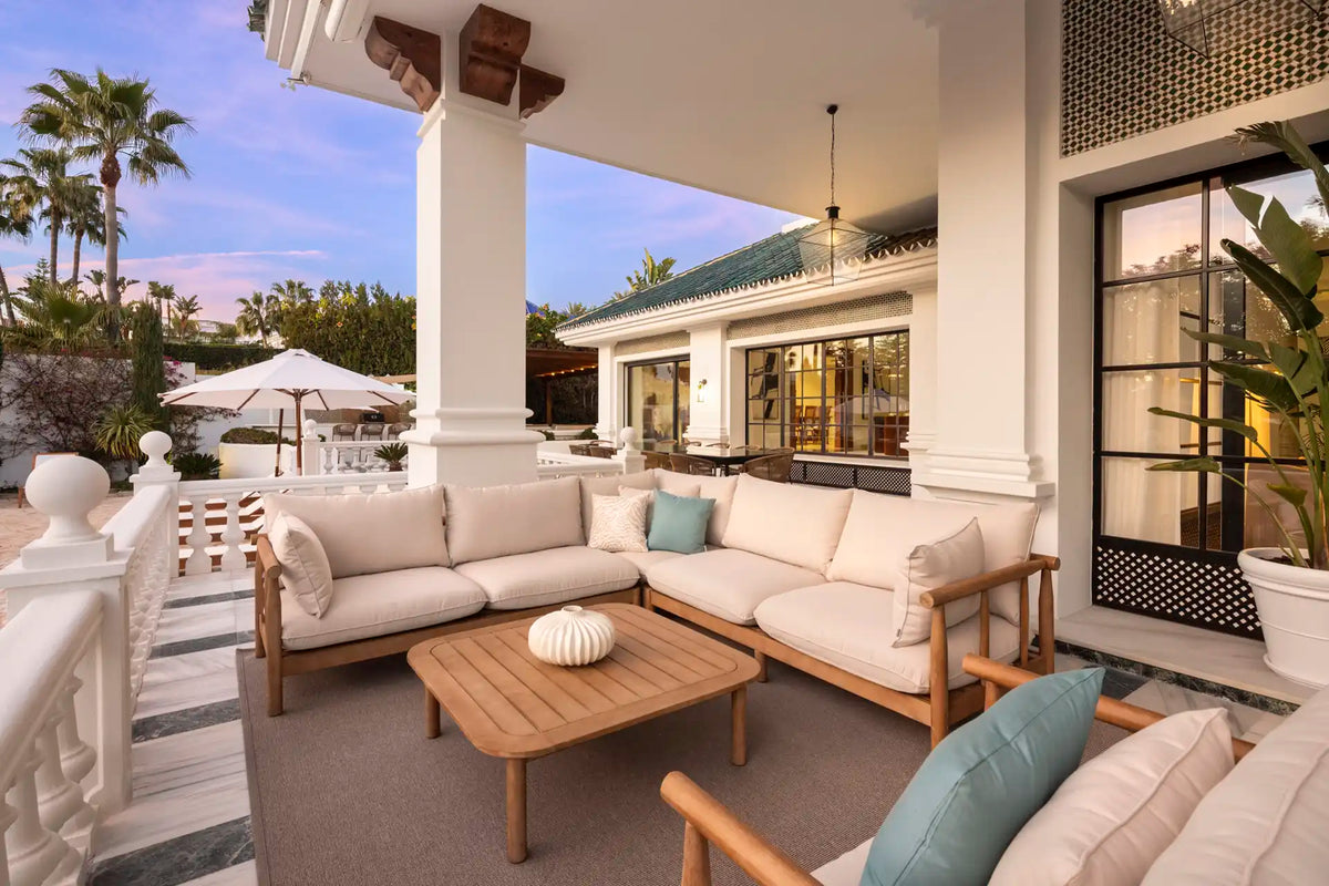 10-bed Villa Alhambra