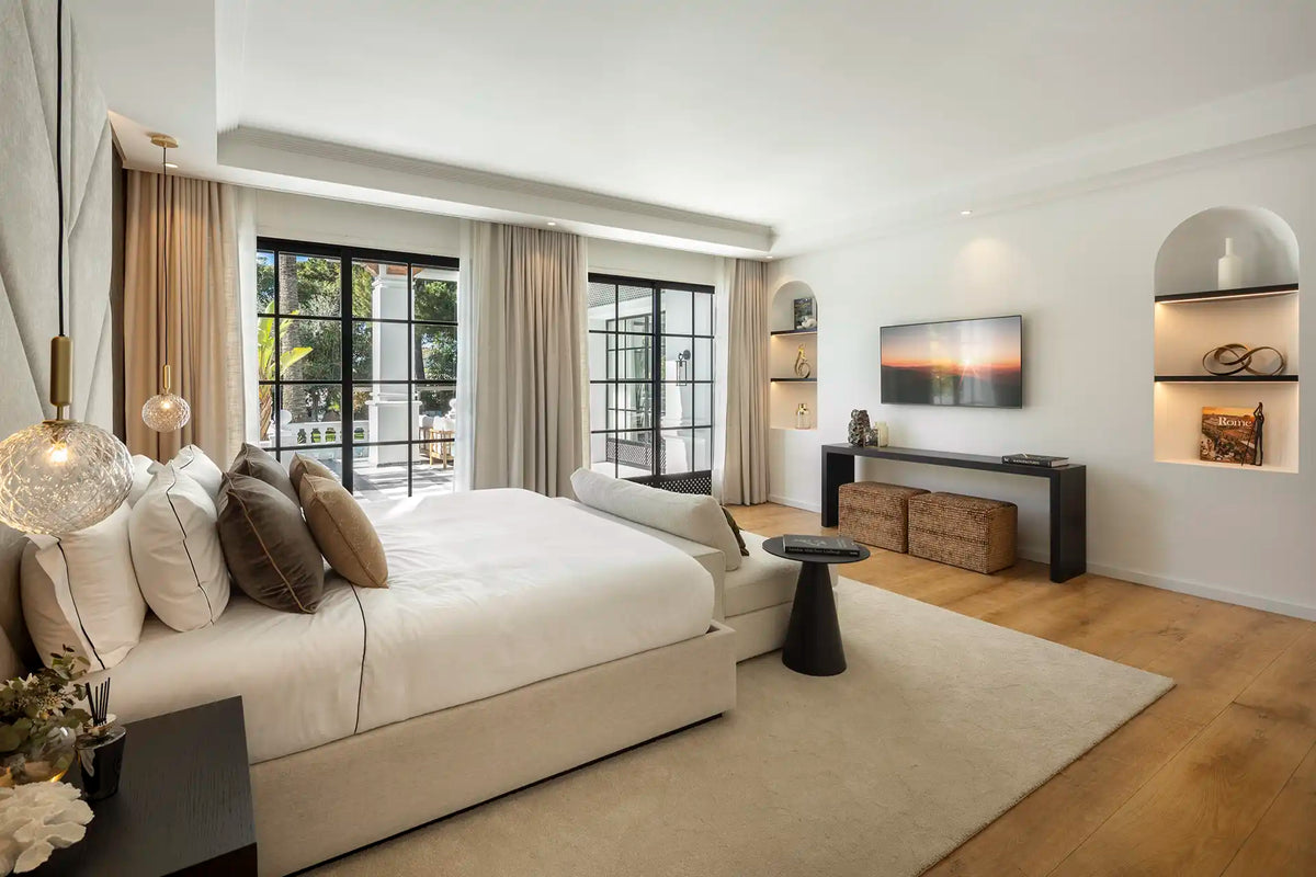 10-bed Villa Alhambra