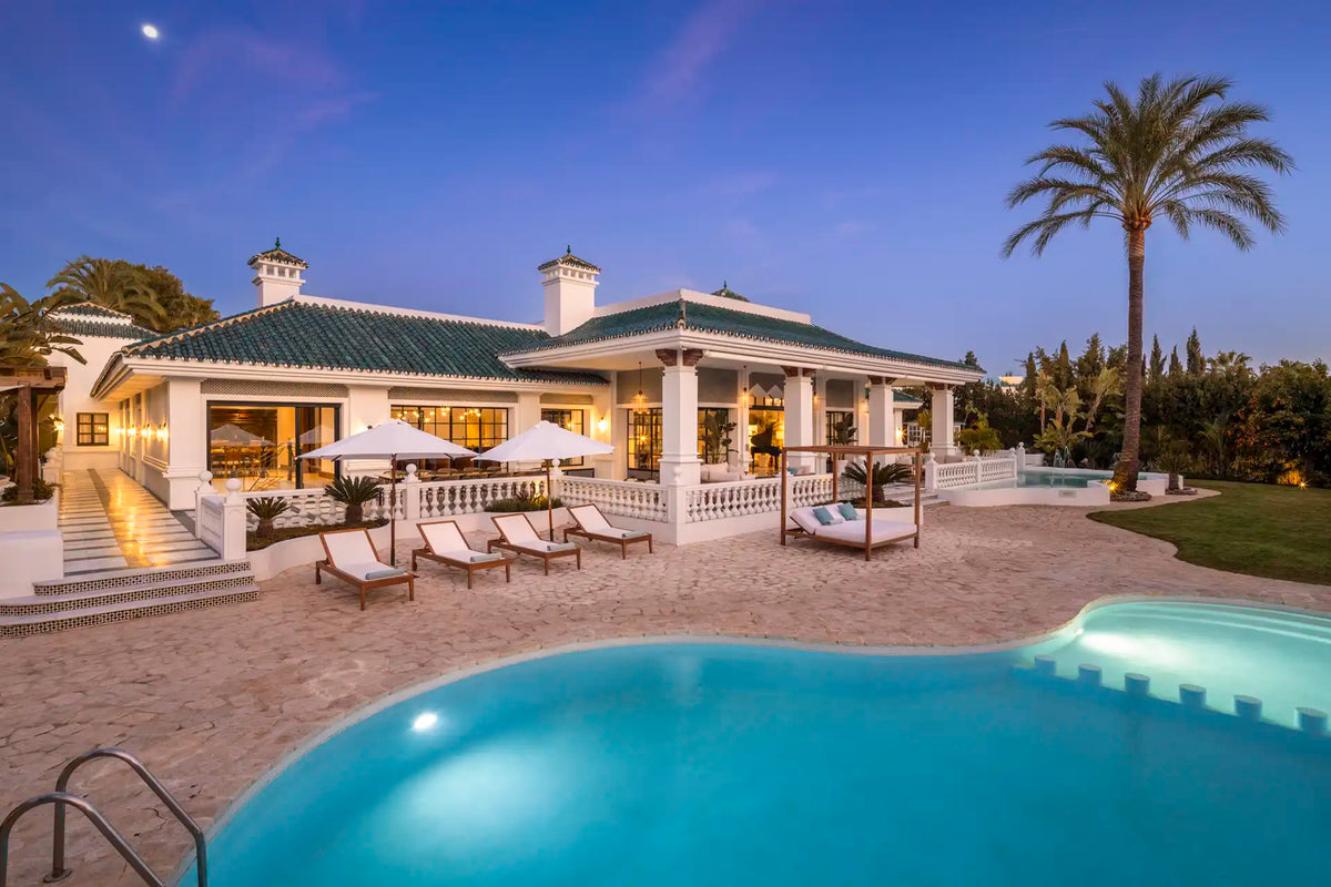 10-bed Villa Alhambra