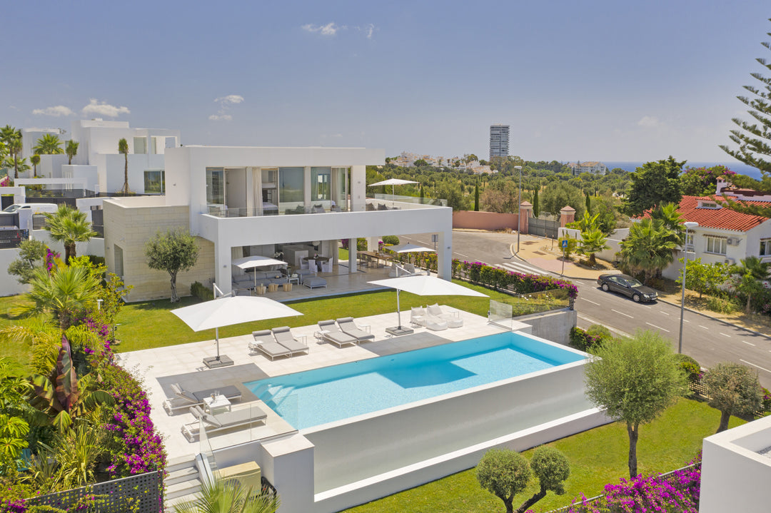 Villa Comoda, 4-bed villa in Rio Real, Marbella – photo 1