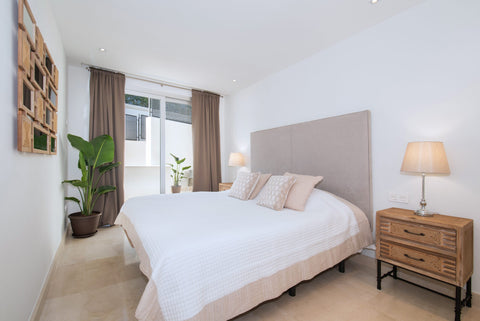 2-Bed Manzana Pool