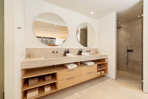 5-Bed Villa Discreta