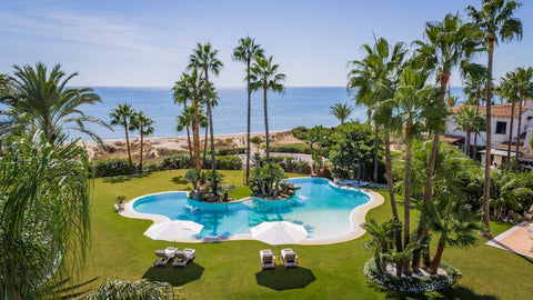 7-bed Villa Sana(beachfront)