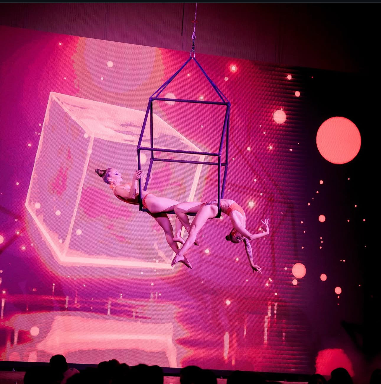 LØV by Olivia Valere