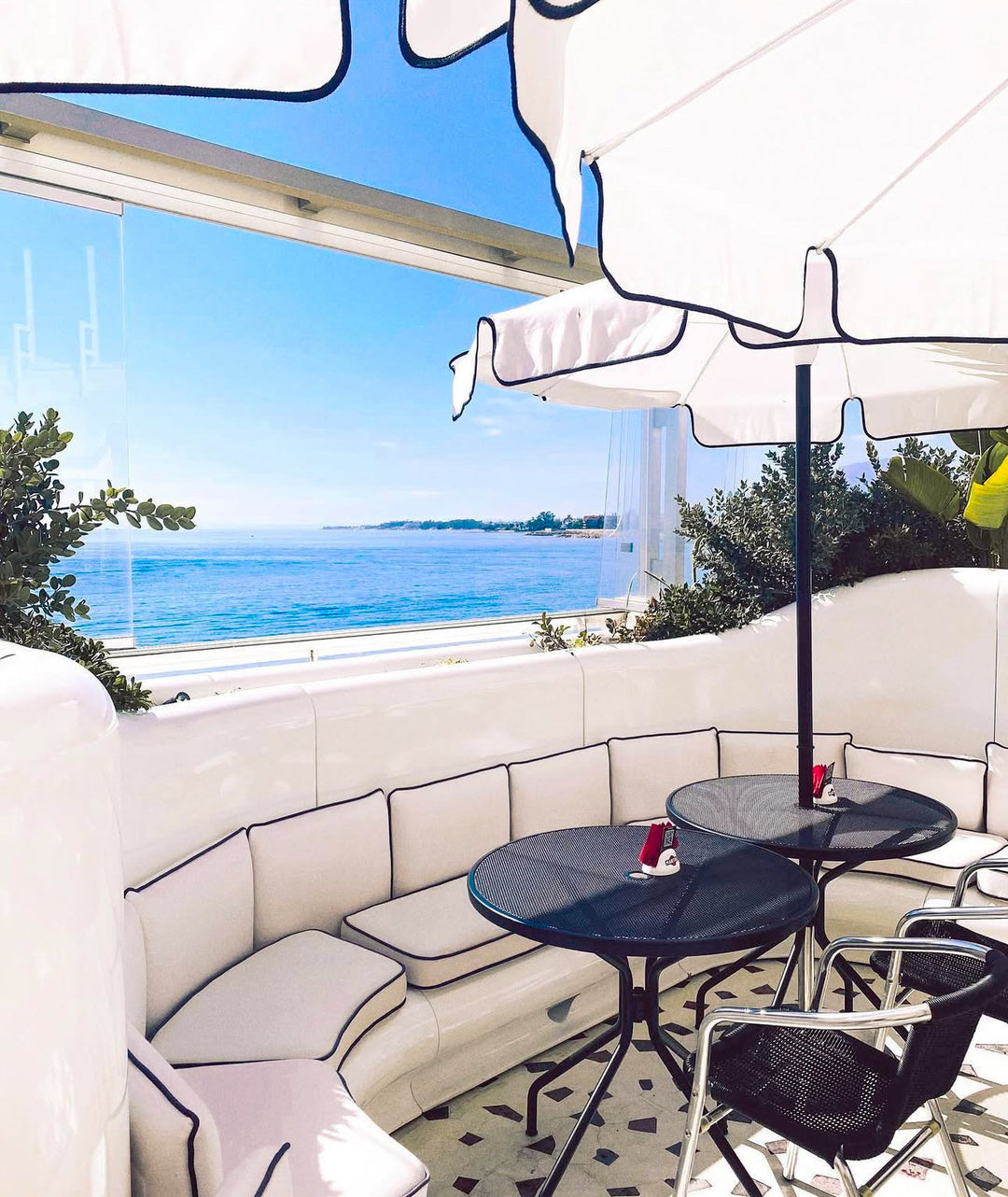 Martini Bar restaurant in Puerto Banús, Marbella – main photo