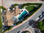 4-Bed Villa Interni