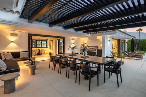 4-Bed Villa Interni
