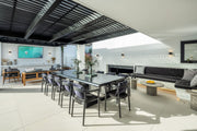4-Bed Villa Interni