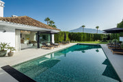 4-Bed Villa Interni