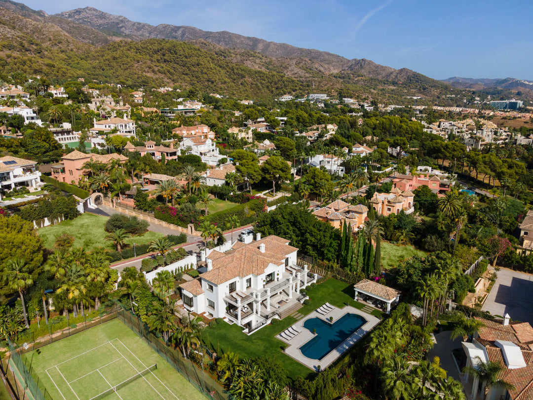 Villa Sunrise, 6-bed villa in Sierra Blanca, Marbella – photo 1