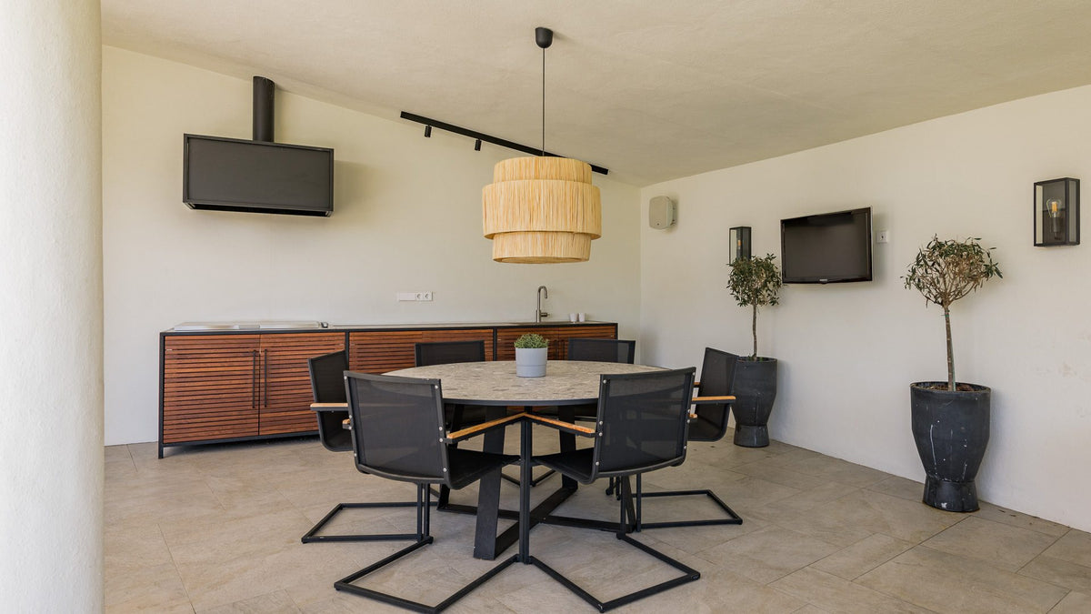 4-Bed Villa La Perla