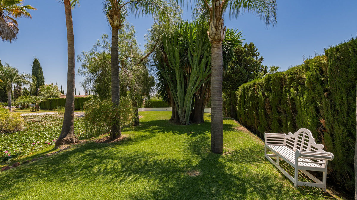 4-Bed Villa La Perla