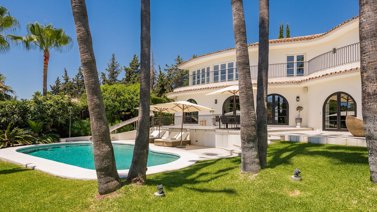 4-Bed Villa La Perla
