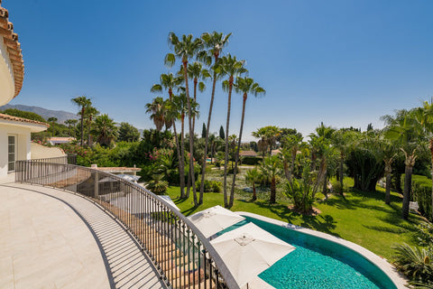 4-Bed Villa La Perla
