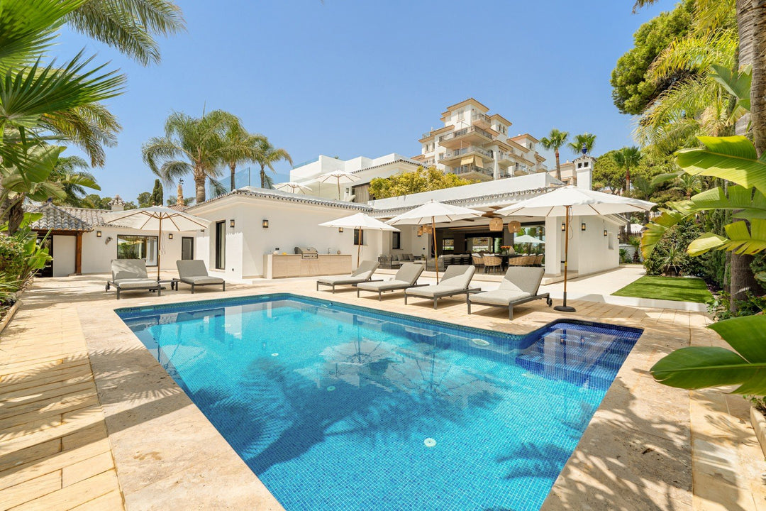 Villa de la Playa, 5-bed villa in Puerto Banus, Marbella – photo 1