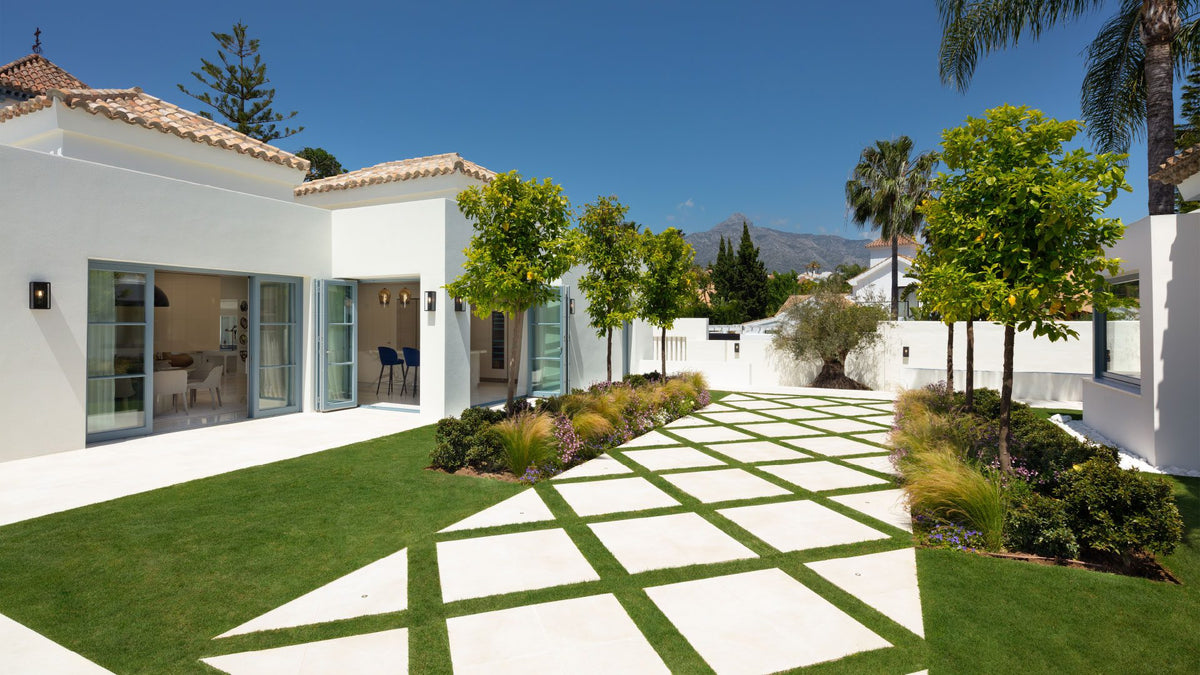 7-Bed Villa Paris