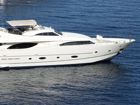 Ferretti Custom Line 94